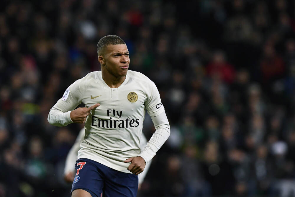 “被国内禁播”的6部港片，尺度大胆，每部都值得收藏